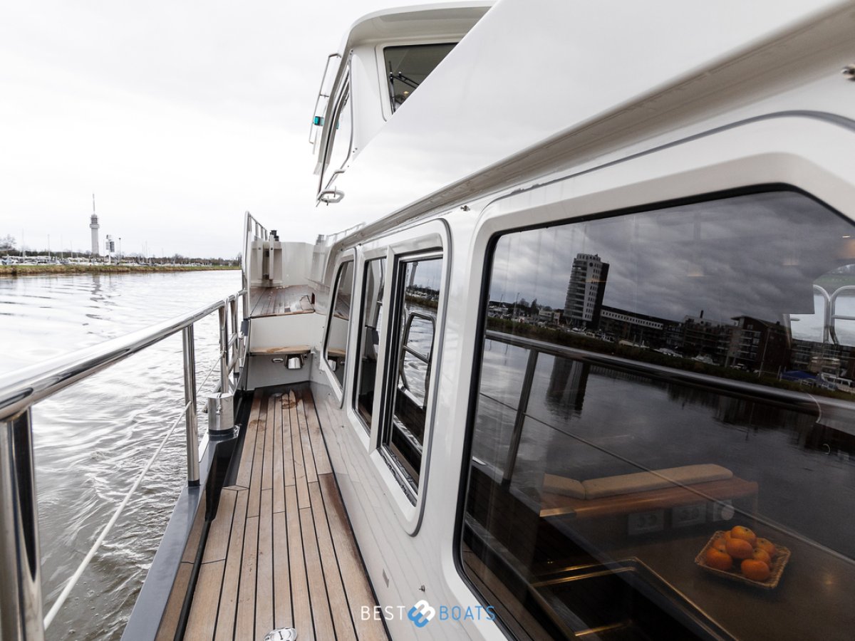 Linssen Grand Sturdy 500 AC Wheelhouse Long Top