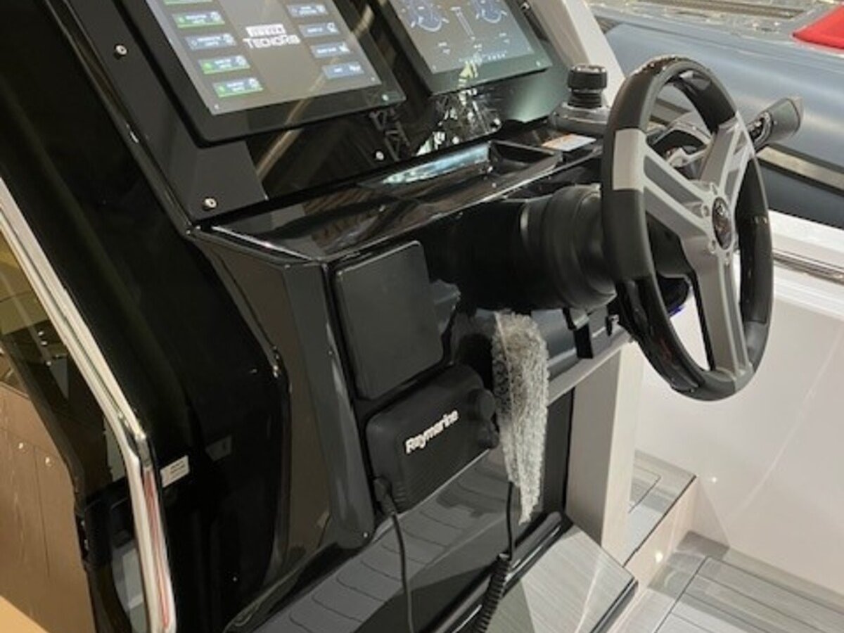 PIRELLI 35 DEMO 2025 - BRAND NEW - SPECIAL OFFER! 