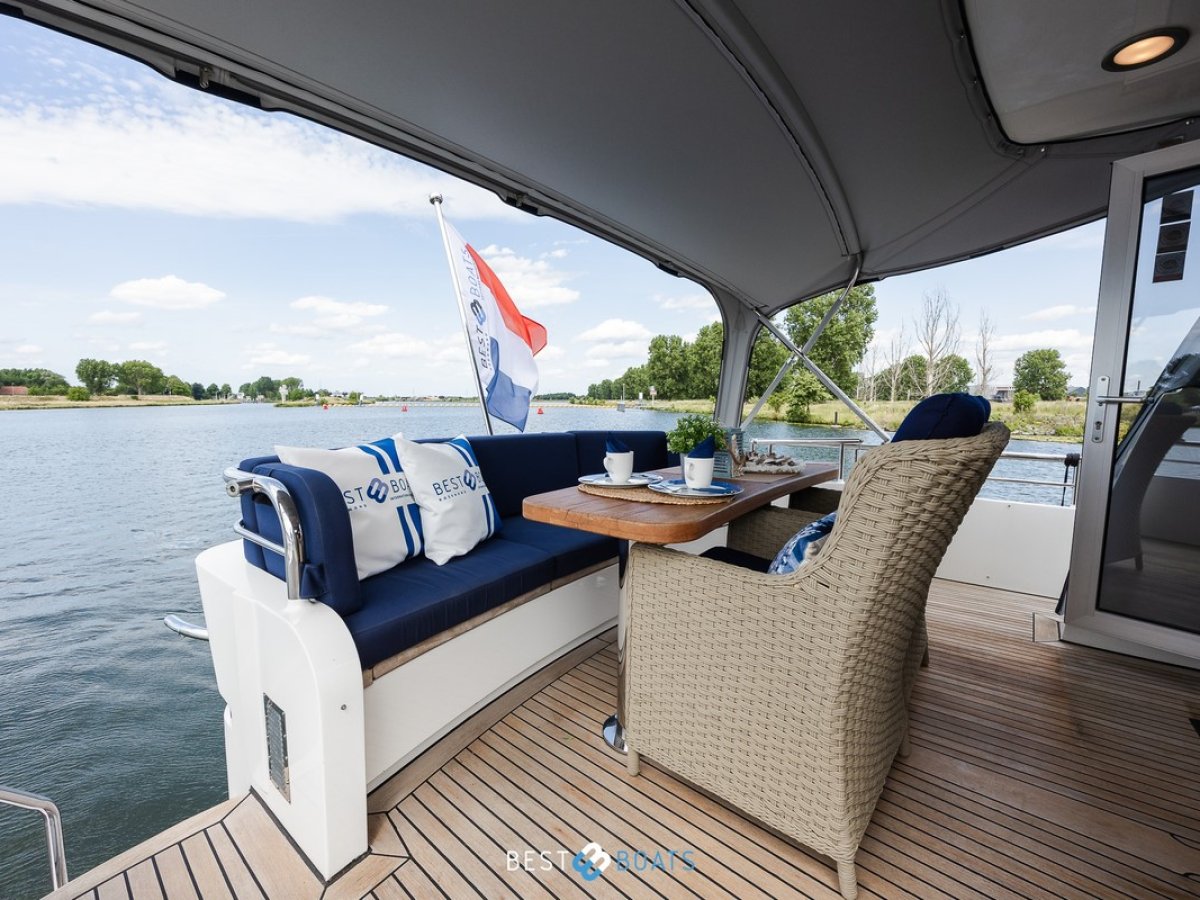 Van Den Hoven Exclusive 1600