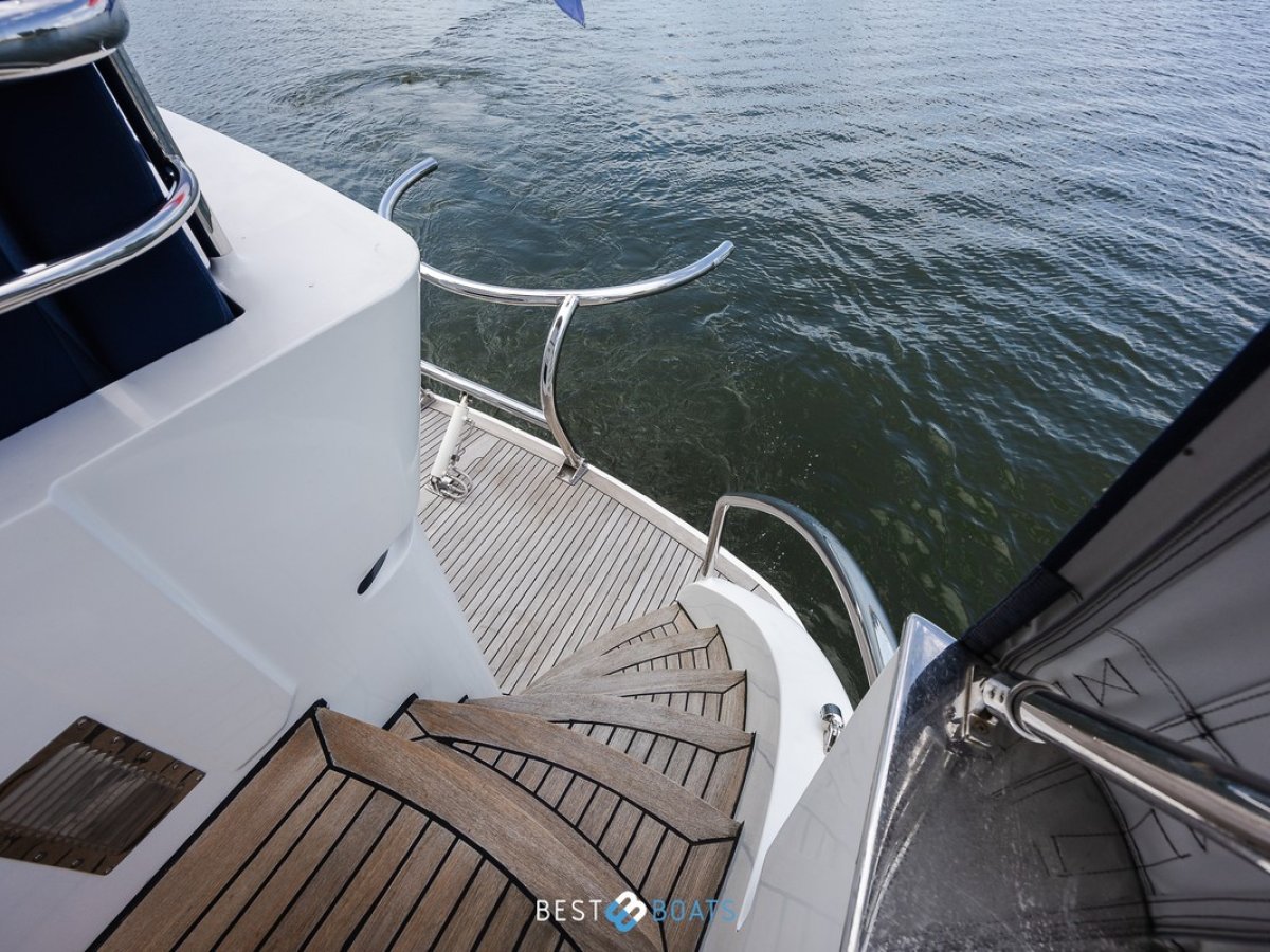 Van Den Hoven Exclusive 1600