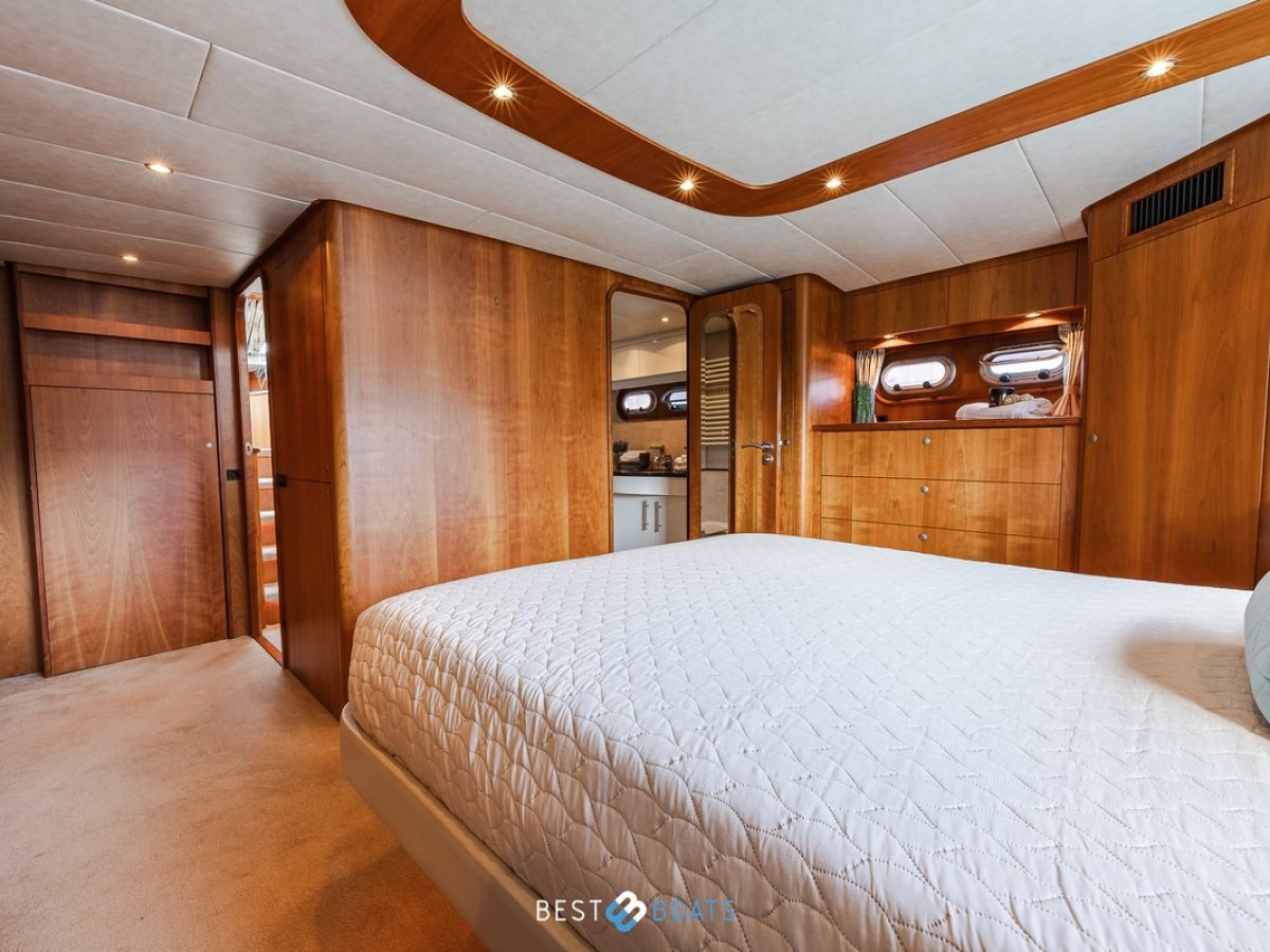 Van Den Hoven Exclusive 1600