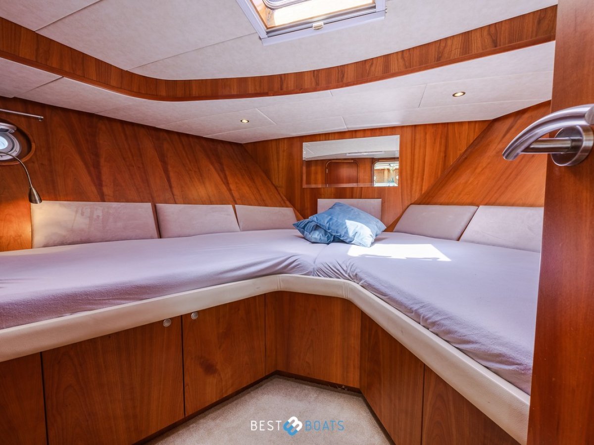 Van Den Hoven Exclusive 1600