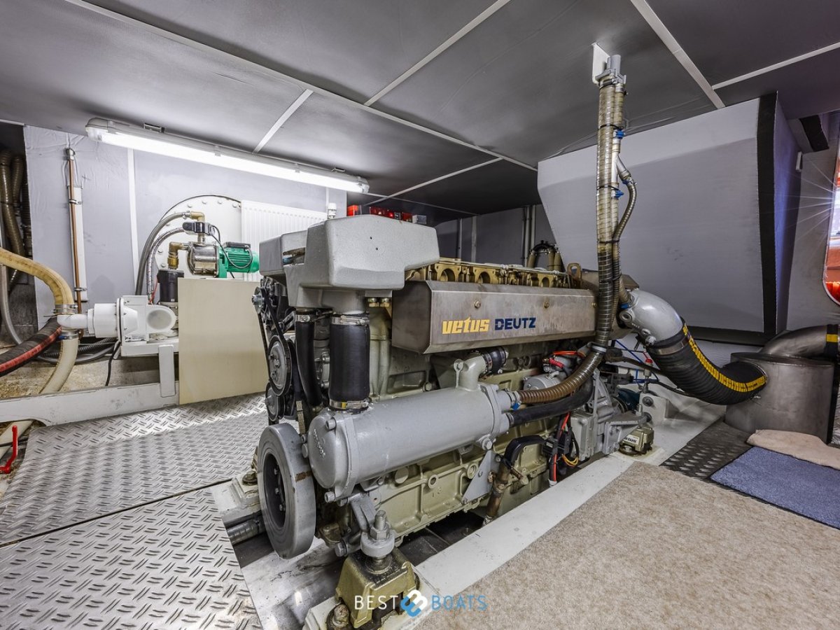 Van Den Hoven Exclusive 1600