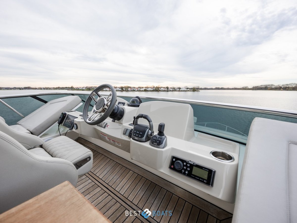 Absolute Navetta 52