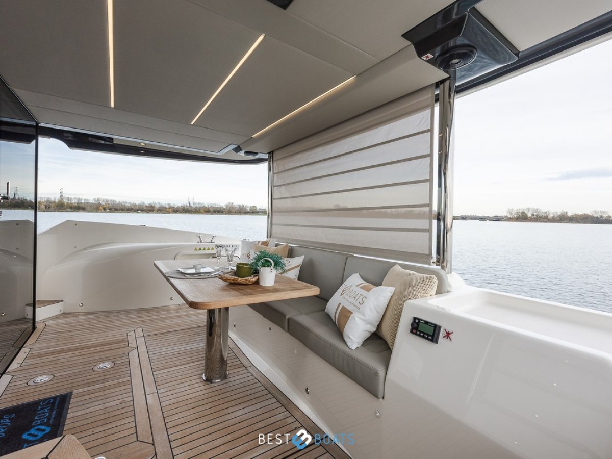 Absolute Navetta 52