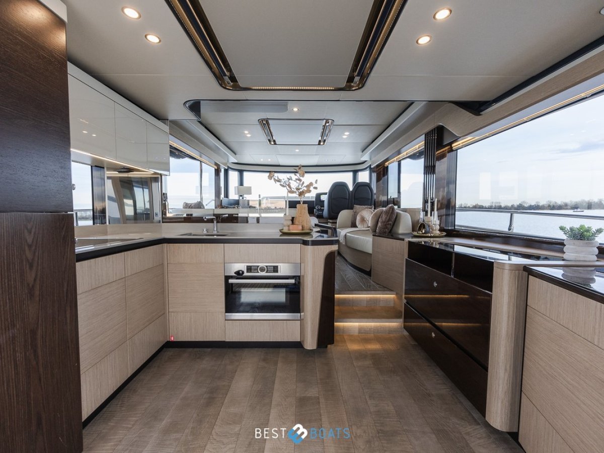 Absolute Navetta 52