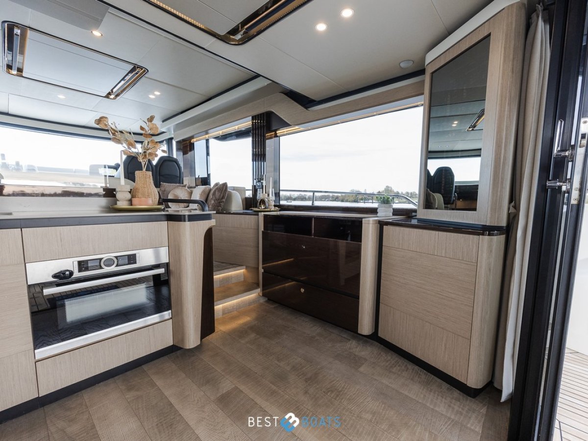 Absolute Navetta 52