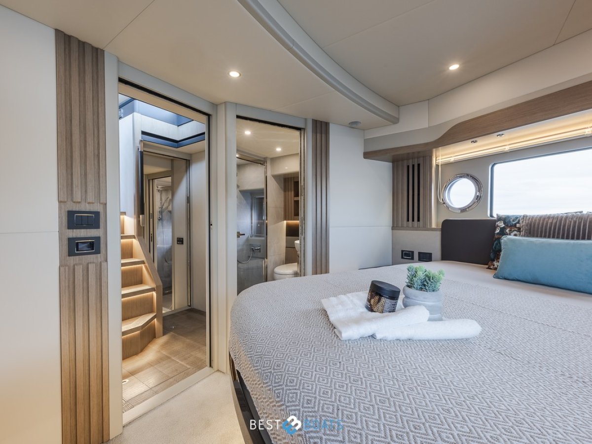 Absolute Navetta 52