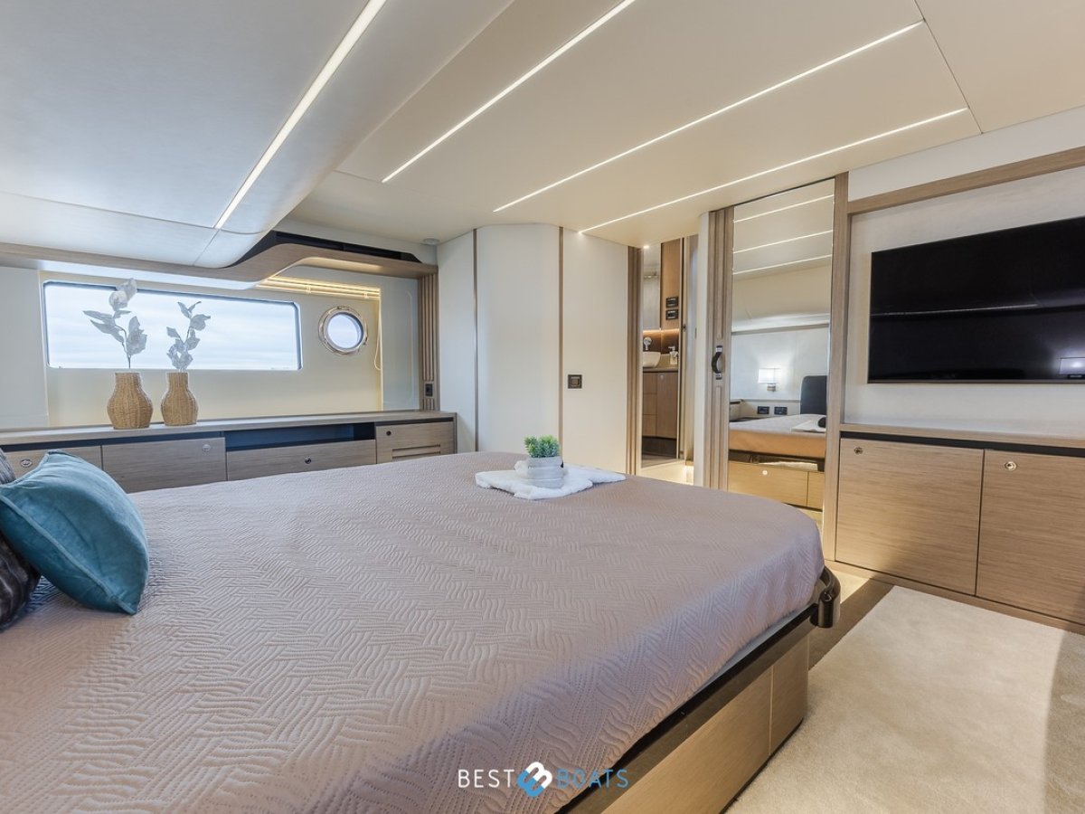 Absolute Navetta 52
