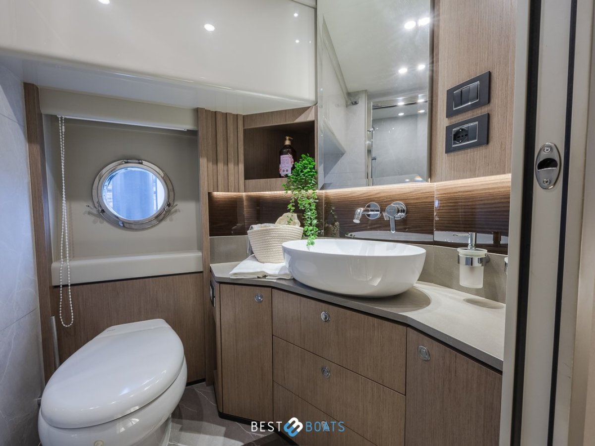 Absolute Navetta 52