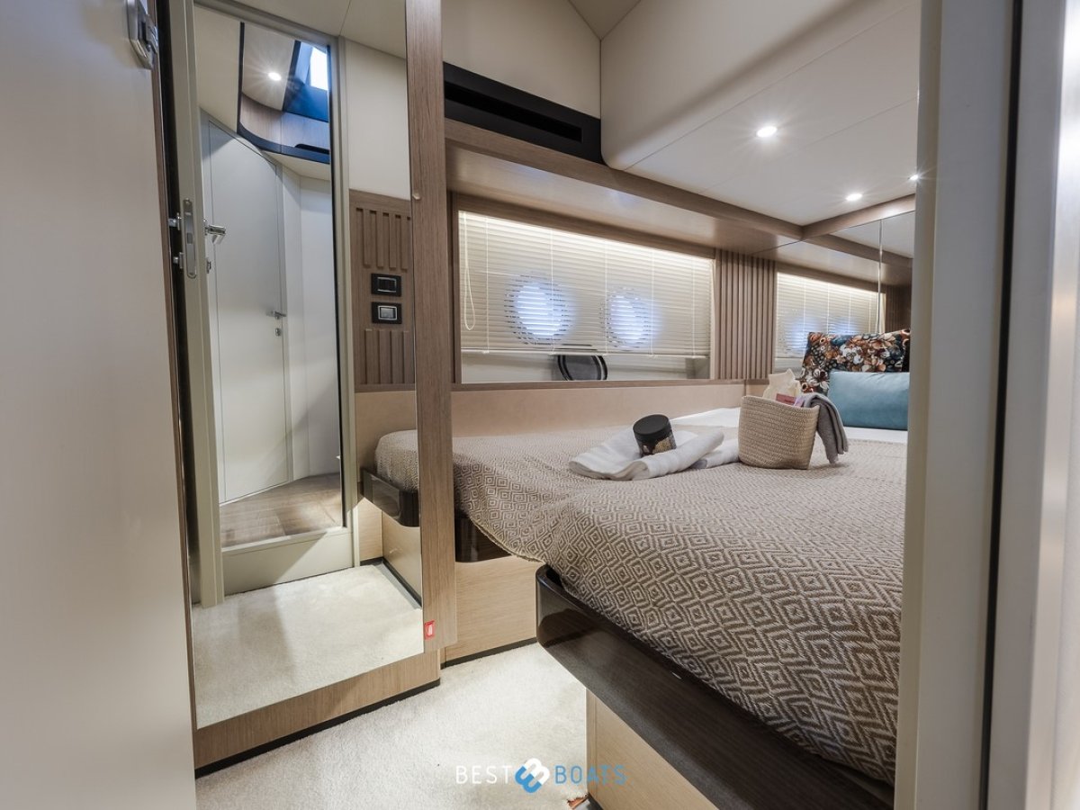 Absolute Navetta 52