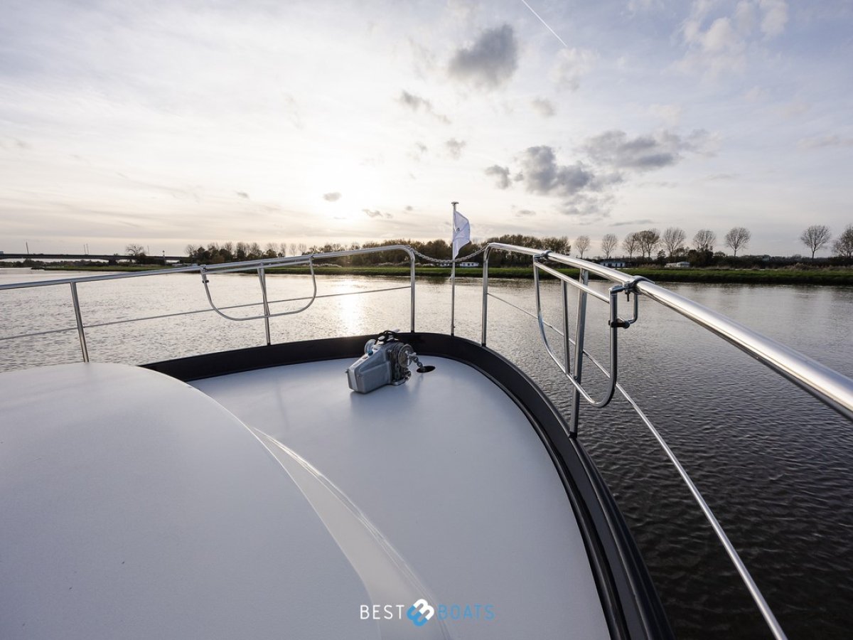 Linssen Grand Sturdy 470 Wheelhouse