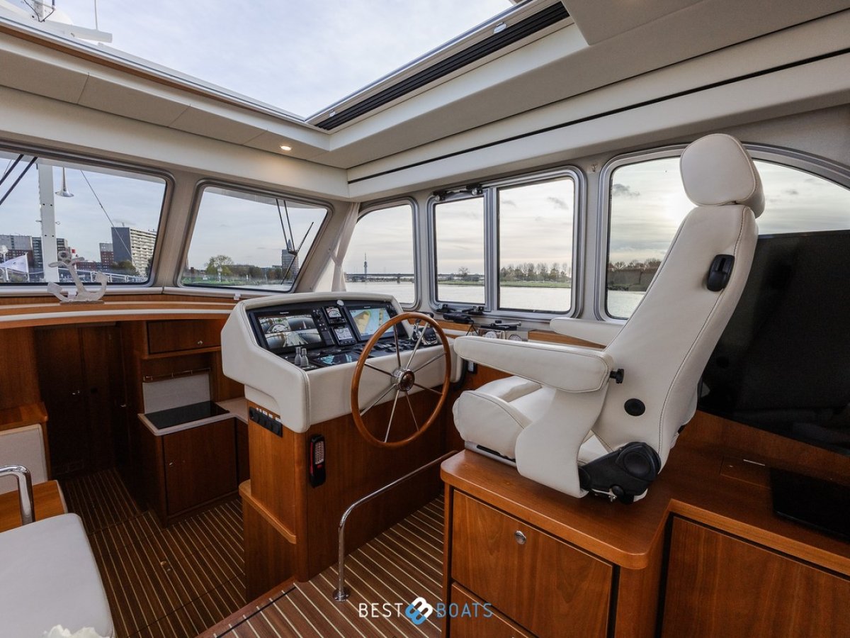 Linssen Grand Sturdy 470 Wheelhouse