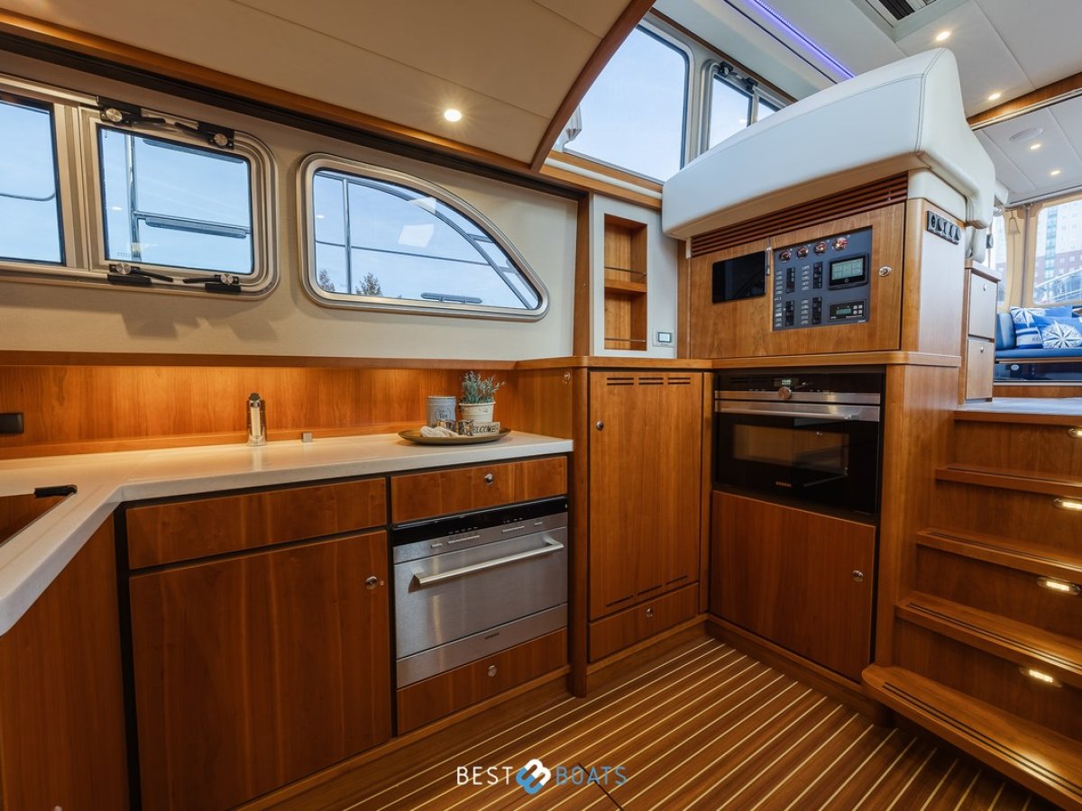 Linssen Grand Sturdy 470 Wheelhouse