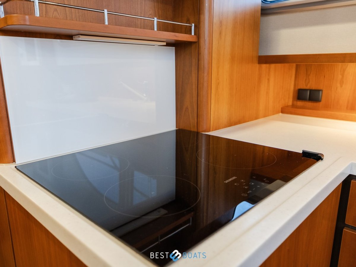 Linssen Grand Sturdy 470 Wheelhouse