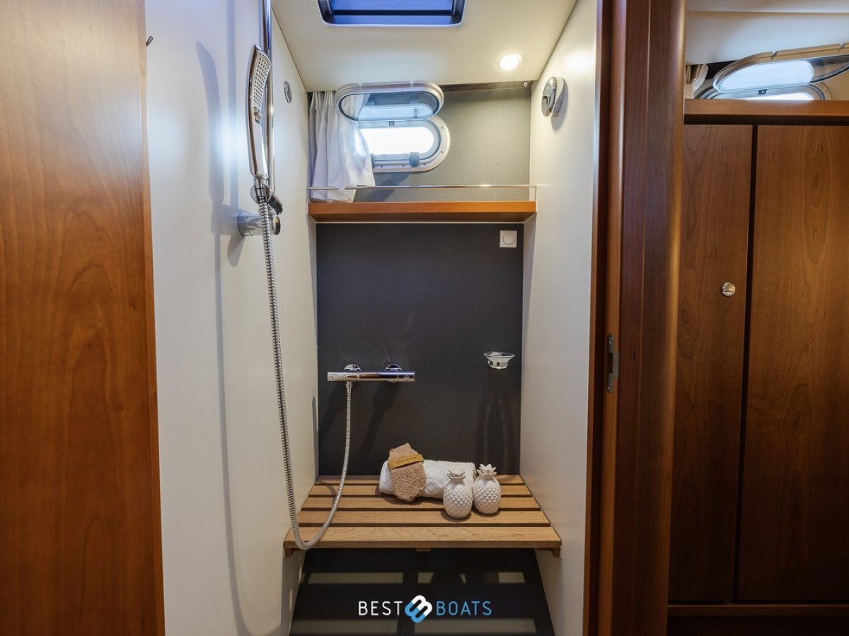 Linssen Grand Sturdy 470 Wheelhouse