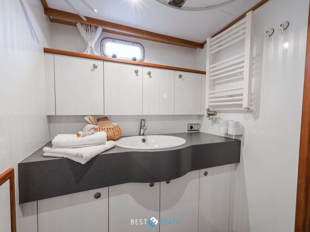 Linden Spitsgatkotter 13.70