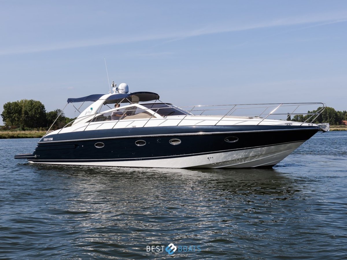 Princess Yachts V 42