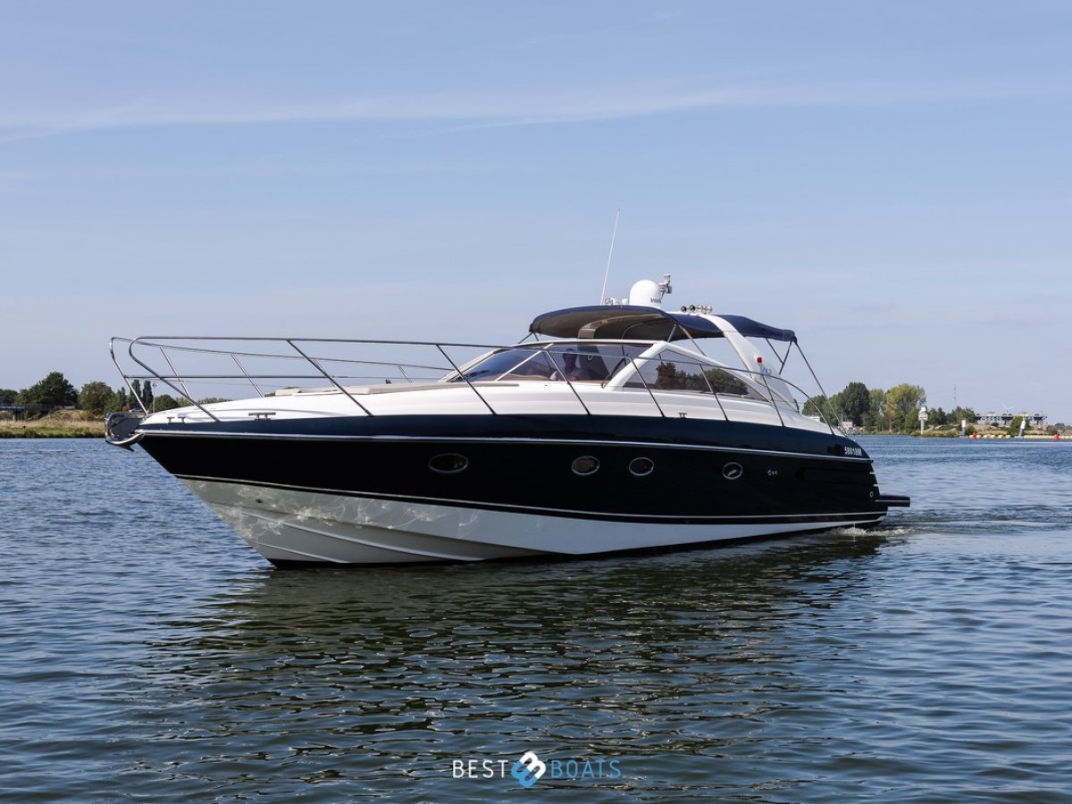 Princess Yachts V 42