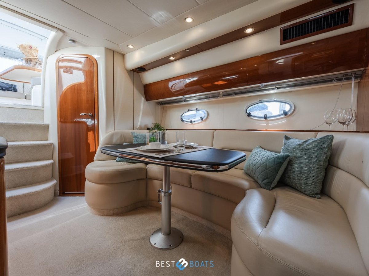 Princess Yachts V 42