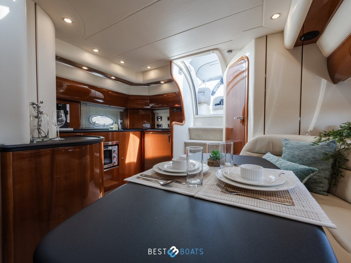 Princess Yachts V 42