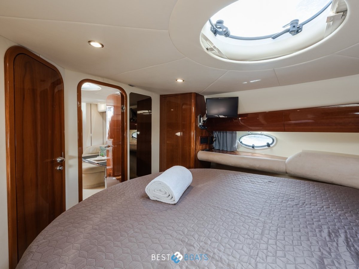Princess Yachts V 42