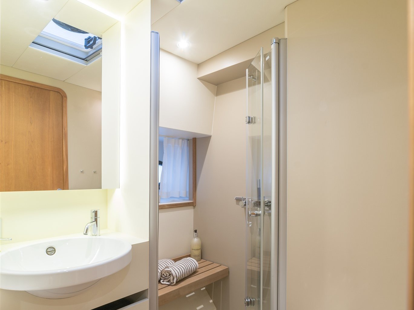 Linssen Grand Sturdy 500 Ac Wheelhouse Long Top